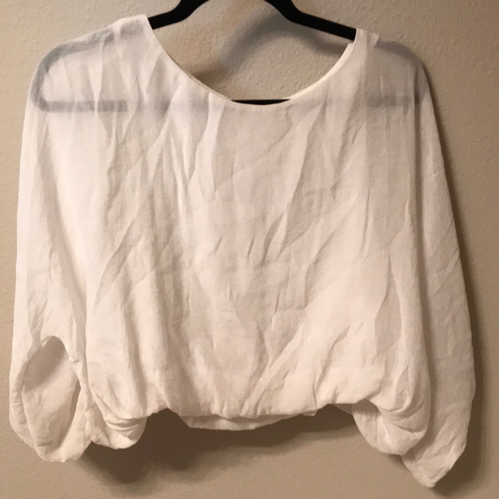 White linen flowy top